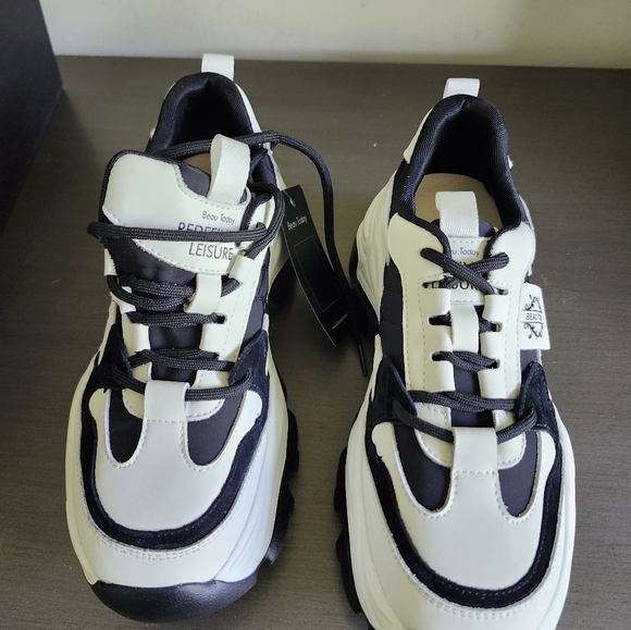 Beau Today Chunky Black Cow Suede White Leather Athletic Sneakers Wom S 6.5M NWB - Picture 2 of 8